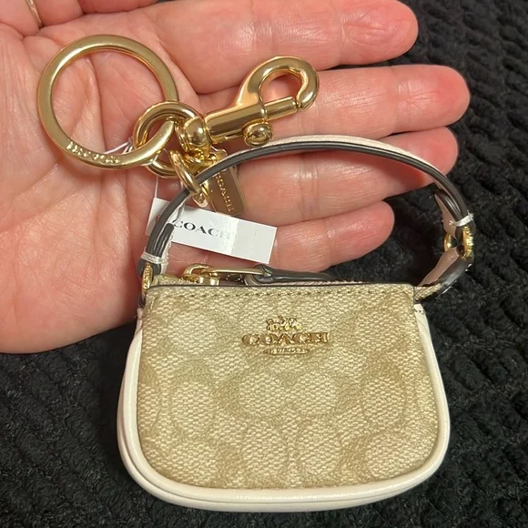 💛NWT Coach Mini Bag Charm - Picture 16 of 16